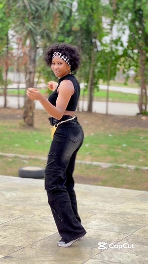 Explore the Latest TikTok Dance Trends of 2025