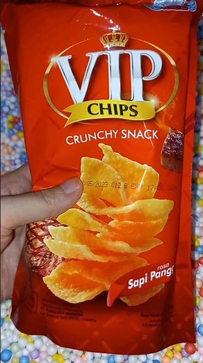 mencari dan menemukan jajanan vip snack rasa sapi panggang didalam kardus #jajan #jajanan #hunting