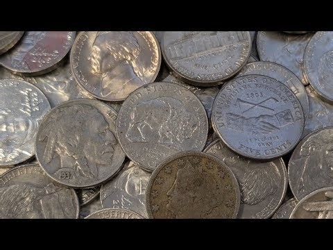 Coin HUNTING Vending machine quarters, nickels, dimes. silver, rare, cool finds? let's search!