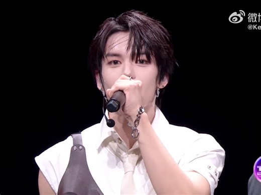 250823 SMTR25 2025 TIMA 国际音乐大赏 Day2 全场舞台《늑대와 미녀 (Wolf) (狼与美女)》＋TALK＋《Tribute》