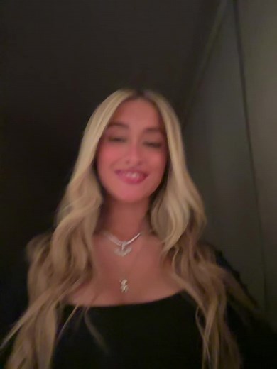 Eladio's Unfiltered Look: A Captivating Moment