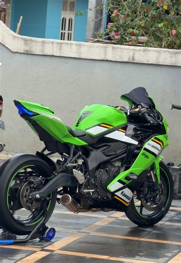 ZX-25R header info: adem #zx25rr details