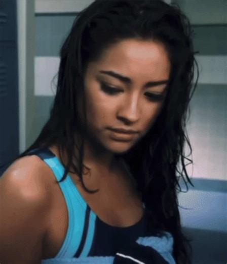 #emilyfields #shaymitchell #targetaudience #pll #giftok | emily fields