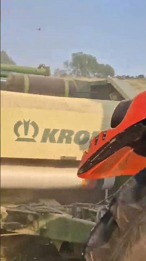 Rundballen Pressen mit dem Steyr 4110 & der Krone Vario Pack 1500 Heupressen ‪@landfreakoffiziel‬ 4