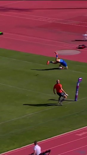 Niall Saunders: Rugby Player and Acrobatic Gymnast