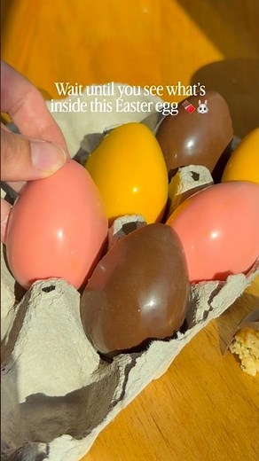 Stop… this Easter egg is filled with cookie dough 🍫🐰