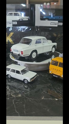 Warszawa 223 - Skala 1/24 #diecast #collection #automobile #fso
