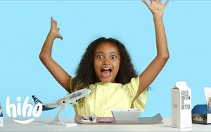 【HiHo Kids】尝试飞机餐｜wow坐在“地上”吃 “空中食物”