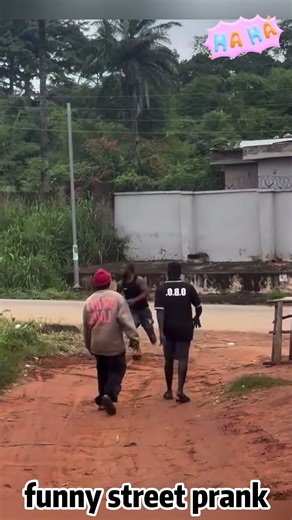 Funny street prank #funny #funnyvideos #street #prank #happy