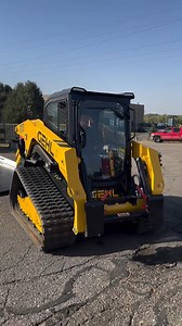 65K views · 493 reactions | Unloading a new GEHL VT275  Vertical Lift Track Loader. Whether you’re a DIYer or handling a commercial job, the VT275 is designed to offer higher dumping heights and handles 2,750 lbs. #gehl #trackloader #landscaping #construction #earthmoving | Top Notch Equipment | Facebook
