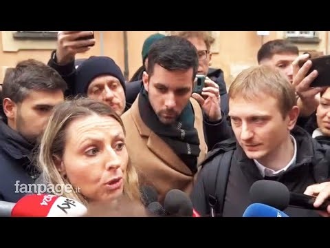 Garlasco, Alberto Stasi and his lawyers outside the courthouse: "Be patient."