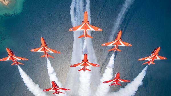 Red Arrows showcase favourite stunts ahead of packed 2025 season
