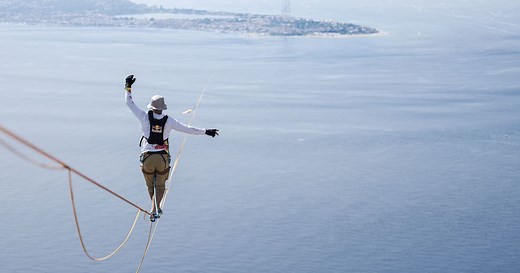 Jaan Roose attempts Messina Strait - on a slackline!