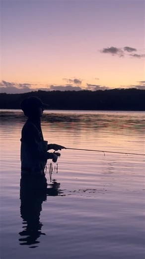 The early bird catches the worm.... and IFISH .... 8am Channel 🔟 #ifishtv | Ifish