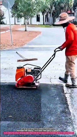 Plate Compactor Asphalt Repair Machine Compacting Hot Mix Surface With 20 kN Force