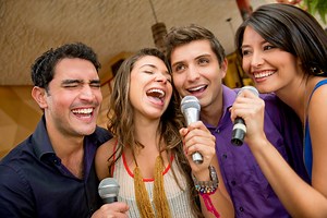 20 Best English Karaoke Songs with Lyrics