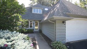 📍Appleton, WI - NEW PRICE, NEW PICTURES 3 Bedrooms | 3.5 Baths | 2,681 Sq Ft | .41 Acres | $375,000 See more photos here: https://bit.ly/6260NRosewoodDr Desirable Plamann Park neighborhood. Step inside the home with the soaring ceilings greeting you w/ wood flooring. The large living rm is sure to please with a 2-sided wood FP. Kitchen features Quartz countertops, breakfast bar that opens to the hearth rm for you to enjoy the wood fireplace, patio door leads you out to the patio with views of y