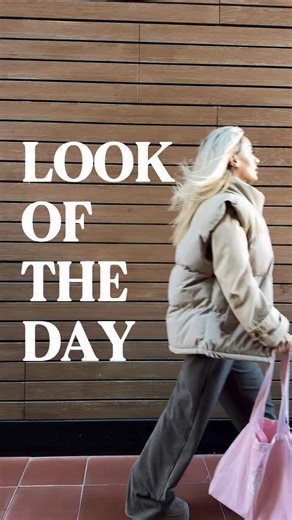 SoFY Zho ✨ on Instagram: "✨ Cozy & Chic Vibes ✨ Step into comfort and style with my faves from Showitty @showitty_official 👖 Wide Leg Knit Lounge Pants soft, breathable, and high-waisted, perfect for lounging, traveling, or everyday vibes. 🧥 Thickened Stand Collar Puffer Vest warm, padded, and windproof; ideal for fall & winter layering. 💖 Cozy days, chic looks, effortless style all in one 🎁 Use code DECVIP for 20% off"