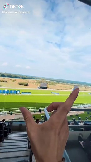 Exploring Ascot Racecourse | Virtual Tour