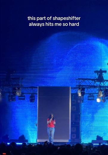 Lorde's Shapeshifter Live Performance Highlights