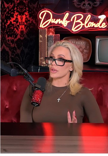 DumbBlondePod: Dog's Emotional Tribute to Beth Chapman