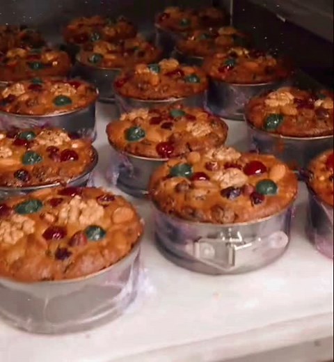 Our christmas cakes though! 😋😍 Final product pending 🦊🎅 | The Running Fox