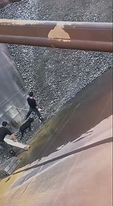 More Than Just a Pretty Stone: The Mighty Uses of River Pebbles! 🌊