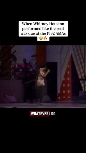 Whitney Houston Performs “I’m Your Baby Tonight” LIVE at the 1992 AMAs 👑🔥#shorts