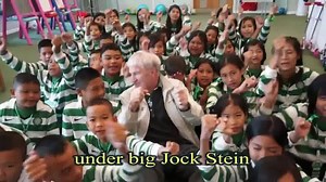 Celtic legend Bertie Auld sings with the Thai Tims | Thai Tims