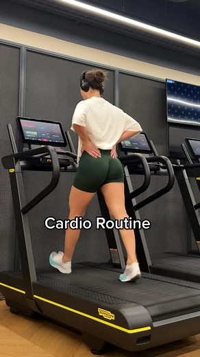 ✅ 5 mins steady walk/ speed 5 ✅ 5 mins jogging/ speed 10 ✅ 20 second uphill sprint with 40 seconds rest / incline 14/ speed 12 repeat 30 times