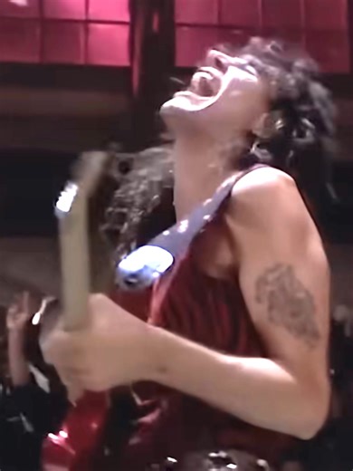 CROSSROADS #stevevai #ralphmachio #crossroads #film #movie #duel #guitarduel #guitars #guitarsolo #solo #battle #leadguitar #rock #blues #roadhouse #sinners #sinnersmovie #crossroadsmovie #rycooder #slideguitar #bottleneck #shuffle
