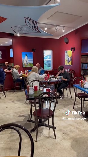 Another cute cafe for breakfast in Portland, Maine 📍Cafe This Way #maineeats #maine #mainetok #barharbor #barharbormaine #barharborfood #barharboreats #mainelobster #mainerestaurant #barharborfood #barhabortningstodo