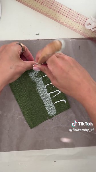 Easy DIY Paper Leaf Craft Tutorial