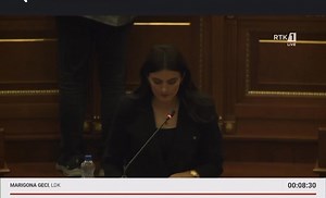 Të nderuar qytetarë, Marigona Geci, por edhe e gjithë familja Geci, jemi të prirur të flasim vetëm me fakte. Kur i kemi faktet, nuk ka fuqi që mund të ndalë asnjërin nga anëtarët e familjes sonë. Bravo, Marigona Geci! Dëgjojeni me vëmendje dhe shpërndajeni. | Gani Geci