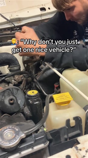 Where we’re going we don’t need roads #oldschool #offroad #4by4 #backtothefuture #sendit