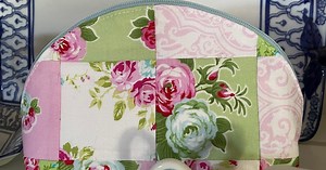 Everyone Needs a Zippered Pouch!