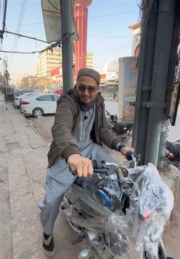 Zero Meter Seventy Bike Or 2 Umrah K Ticket😃 . . . . Location: Karachi Cloth Corner Shop No 1&2, Infront of New Memon Masjid, Boultan Market, M.A Jinnah Road, Karachi. . . . . Shop Timing: Morning 11:00 To 9:00 Night. . . . . #1millionaudition #karachiclothcorner1 #videoviral #creatorsearchinsight #fypシ゚viral #standwithkashmir #tanhalarka103 #foryoupage