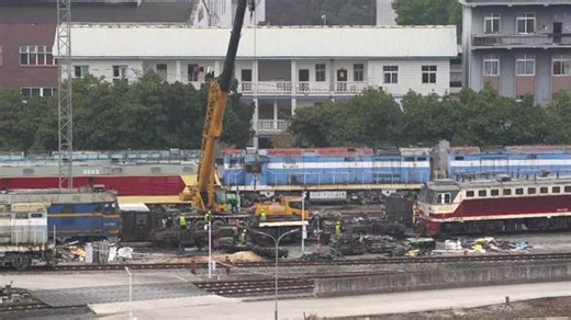 那晚#7c 做了一个很长很长的梦#ss7c型电力机车 #SS7C #中国铁路#铁路摄影