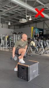 Le step up c’est un super exercice pour pour le bas du corps, J’espère que ce fitness tips t’as bien aidé. Pense à poser ton pied à plat et intégralement sur la box, contracte tes abdos et fixe des omoplates pour avoir un Max d’équilibre de stabilité et pouvoir développer le plus de force possible, puis contrôle la redescend pour ne pas manquer les bénéfices de la phase excentrique. Je te rappelle que notre programmation Shred & Shineest actuellement en promo à -65% et il reste plus que deux jou