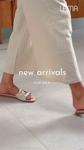 Simple summer outfits for frizzy hair days.
