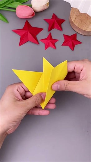 Hướng dẫn làm ngôi sao nổi 5 cánh bằng giấy - 3D Paper 5-Point Star Tutorial