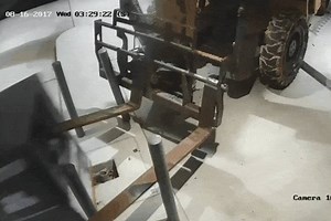 In shocking act, thieves run-away with entire ATM in a truck; Watch video