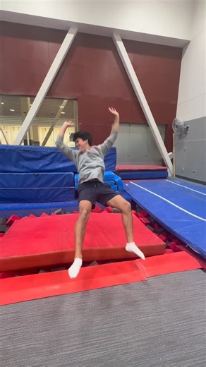 Levi Jung-Ruivivar on Instagram: "I know he is majoring in Bioengineering—I think he should switch to physics—cause he is defying gravity 🤭 #viral #flip #stanford #teaching #defygravity #new #fail #part1 #reels #love #athlete #sport #bio #engineer #college #students #sport #gymnastics #gym #frat #party #d1 #nerd #failfriday #trending #olympian"