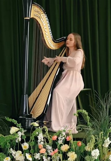 I had the honor of creating harp magic at this incredible styled wedding shoot 🌸🌿🌹I loveeee how the harp strings were captured. So magical! I was truly inspired at the way that @Heirloom Design Co. was able to make this vision a reality. Reel edited by @pandaweddingfilms Vendors Planning and design: @heirloomdesignandcompany Venue: @theviewmtadams Florals: @bountifluerfloralstudio Draping: @serendipity.designs Rentals: @alloccasionseventrental HMU: @makeup.with.annak Dress: @lacebridalcouture