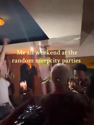 Exploring Meeps in Roblox MeepCity Parties