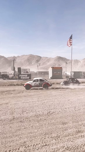 What makes Class 11 so cool is its roots in simplicity and accessibility. Unlike other high-end off-road race cars, these VW Bugs are pretty close to what you’d get off the showroom floor – minimal modifications, and no fancy technology. The real charm of Class 11 lies in its community and spirit. It’s grassroot racing at its best. At King of the Hammers, these underdogs face off against the unforgiving desert, creating an incredible spectacle that’s as much about survival as it is about racing.