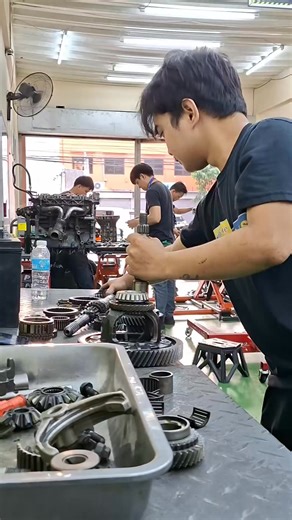 Actual and hands on training for Automotive Servicing NC II here at Power Skills Technical Center. Enroll now!! For more information, you may call us at 📞 (046) 431-8125 or visit us at 📍 Michael Commercial Complex 2, Brgy. Paliparan 1, City of Dasmariñas, Cavite. #PowerSkillsTechnicalCenter #tatakboomerangs #TatakPSTC #automotiveservicing #EnrollNow | Power Skills Technical Center