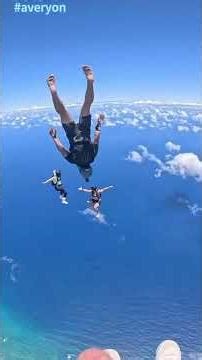 Freefall jumping.#shorts#skydiving#extreme#sport#youtube#adventure#jump#top#crazy#love#motivatio