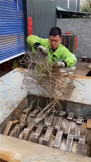 #Waste Recycling and Resource Regeneration #Scrap Iron Recycling and Processing #ScrapIron Shredder