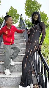 Funny Hey, the sample can’t cure you! , Sculpture​ Bronze woman Funny , | Sculpture Performer